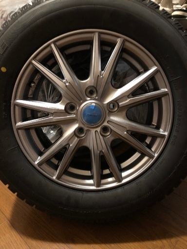 スタッドレスタイヤ ホイール ナットセット ブリジストン 発泡ゴム 新品未使用 彩希 大和八木のタイヤ ホイールの中古あげます 譲ります ジモティーで不用品の処分