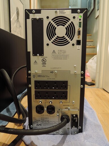 無停電電源 APC Smart-UPS 2200 無停電電源 APC Smart-UPS 2200