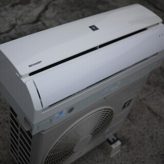 美品 シャープ ルームエアコン AY-F22S-W 高濃度プラズマクラスター7000搭載 2.2kw 冷房 6～9畳 暖房 6～7畳 熱交換器クリーニング 16年製 