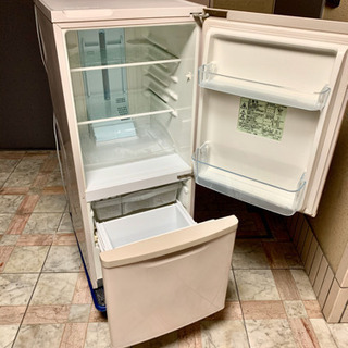 🚛配送無料🔰当日配送‼️ピンク色🌸パナソニック 冷蔵庫 138L🌸