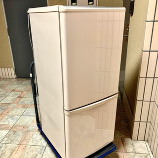 🚛配送無料🔰当日配送‼️ピンク色🌸パナソニック 冷蔵庫 138L🌸