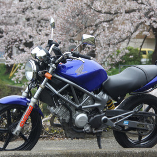 ホンダ　VTR(2002年式/BA-MC33)