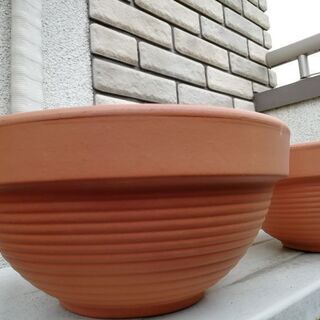 植木鉢　テラコッタ　３コ