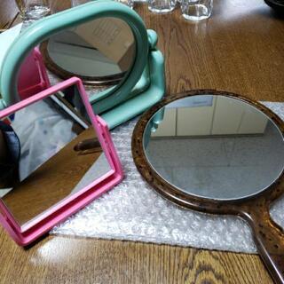 かわいい鏡、と手鏡ですー！