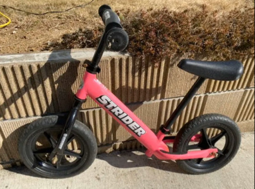 子供　ストライダー