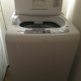 洗濯機、冷蔵庫、二口ガスコンロ（どれか1つでも可）