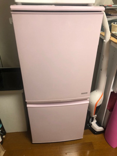 SHARP 冷蔵庫　137L ピンク