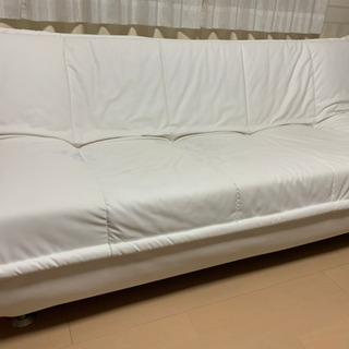 白のソファベッド