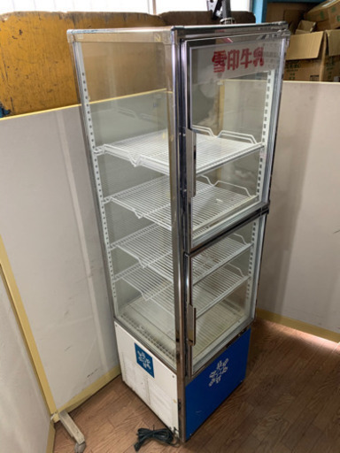 SANYO/サンヨー　業務用　4面冷蔵ショーケース　縦型　208L 店舗　飲食店　SSR-DX280G