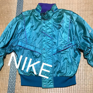 《激安》NIKEナイロンジャケット