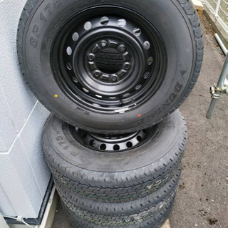 ハイエース新車外しタイヤ4本セット②（鉄ホイール組）