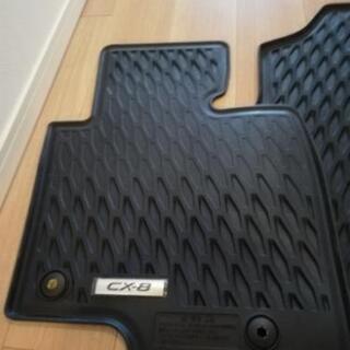 マツダCX8　純正オールウェザーマット新品