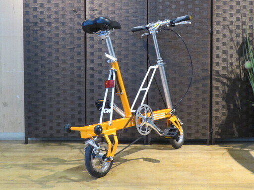 C038 CARRY ME 折り畳み自転車　タイヤ　ソリッド　8インチ　収納袋付 C038 CARRY ME 折り畳み自転車 タイヤ ソリッド 8インチ 収納袋