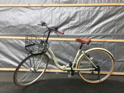 美品　26インチ折り畳み自転車 6段変速　オートライト