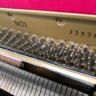 現行ﾓﾃﾞﾙ ヤマハピアノ b-121 (2012年製)【新響楽器甲子園店】