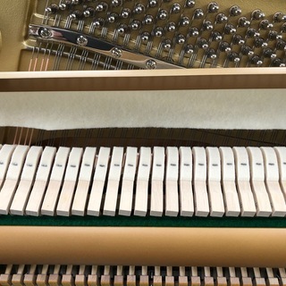 現行ﾓﾃﾞﾙ ヤマハピアノ b-121 (2012年製)【新響楽器甲子園店】