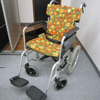 【中古】　車椅子 (カワムラ製）介助式