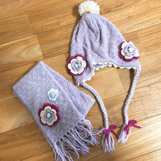 くすみピンクのお花が可愛いニット帽 マフラー Arisa フラワータウンのキッズ用品 子供用ファッション小物 の中古あげます 譲ります ジモティーで不用品の処分