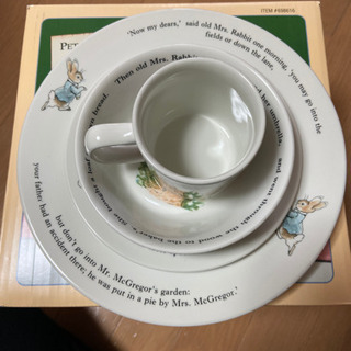 新品ピーターラビットの4点食器セット