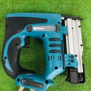 マキタ PT350D 充電式ピンタッカ【リライズ野田愛宕店】【店頭取引限定 