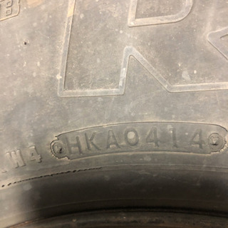 8.25r16 ブリジストン　夏タイヤ　2014年製