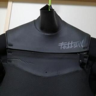 値下げしました　ウェットスーツ　セミドライ　L サイズ　新品未使用