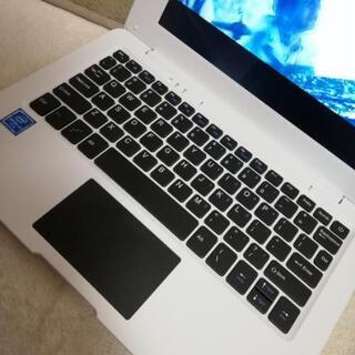【綺麗なホワイト♪】　持ち運びに便利な小型PC 　軽量　バッテリーも元気♪　Windows10　ノートパソコン　無線LAN　Wi-Fi　セットアップ済みですぐに使える　パソコン 綺麗なホワイト♪】 持ち運びに便利な小型PC 軽量 バッテリーも元気