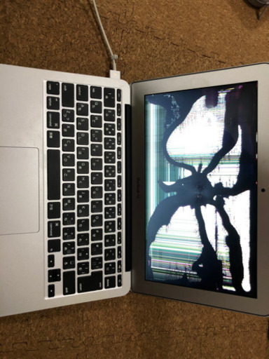 MacBook Air Core i5 1.4GHz 11インチ ジャンク品