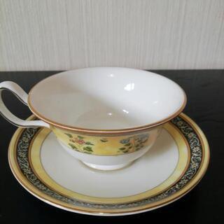 ③  WEDGWOOD  TEA cup  made in EN...