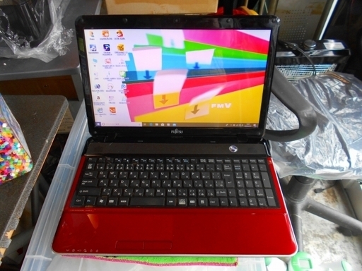 Fujitsu LifeBook AH40/G 大変きれい