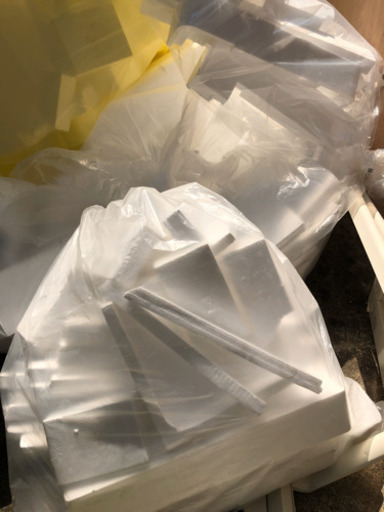 緩衝材 発泡スチロール梱包に 工作に サイズ 形いろいろ 価格は文章参照 Mogu複数割歓迎 徳重のその他の中古あげます 譲ります ジモティーで不用品の処分