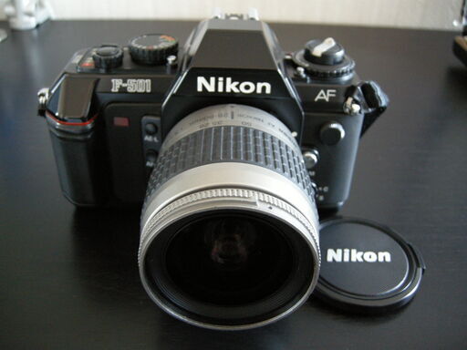 ニコンフィルムカメラ　Nikon F-501AF ズームレンズNikkor28-80mm f3.3-5.6G付き
