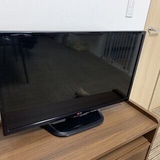 【値下げしました】LG　32V型テレビ