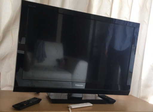 TOSHIBA 32インチテレビ