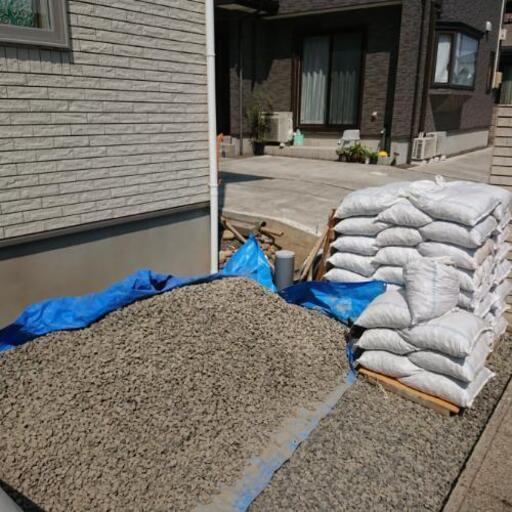 ぬかるみ対策に！格安❗リサイクル砂利砕石！少量配達可！