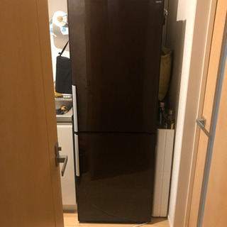 【至急】冷蔵庫、三洋電機、2010年製