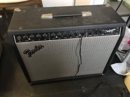 Fender Performer 1000 （PR209）①