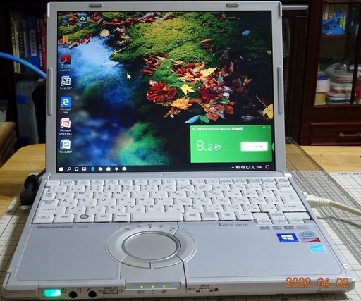 Panasonic Let's Note CF-W8 12インチ  HDDをSSDに換装し Windows10 Proにアップグレード
