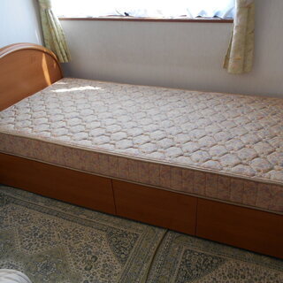 あげます　フランスベッド製　収納付きシングルベッド＆マットレス（2台）