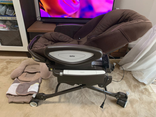 ベビーラック、ベビーチェア Aprica YuraLism AUTO