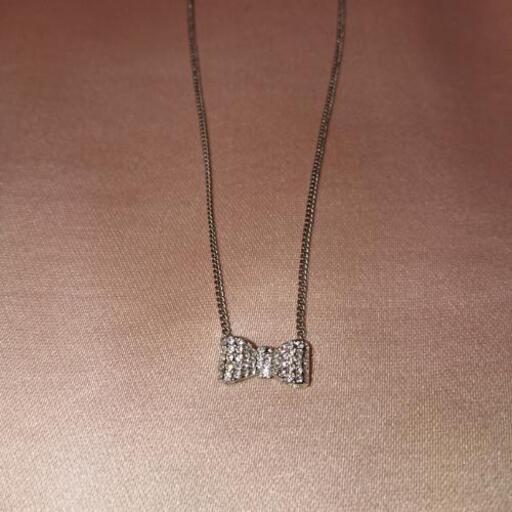 ｽﾋﾟｯｸ ｽﾊﾟﾝ ネックレス リボン Meme 札幌のアクセサリー ネックレス の中古 古着あげます 譲ります ジモティーで不用品の処分