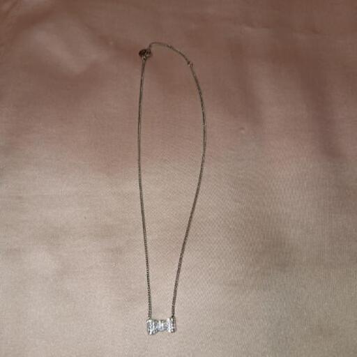 ｽﾋﾟｯｸ ｽﾊﾟﾝ ネックレス リボン Meme 札幌のアクセサリー ネックレス の中古 古着あげます 譲ります ジモティーで不用品の処分