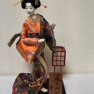 日本人形 （台付き）値下げしました❗️