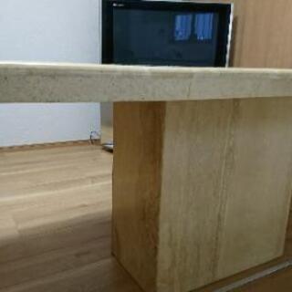 大理石ダイニングテーブル 値下げしました！