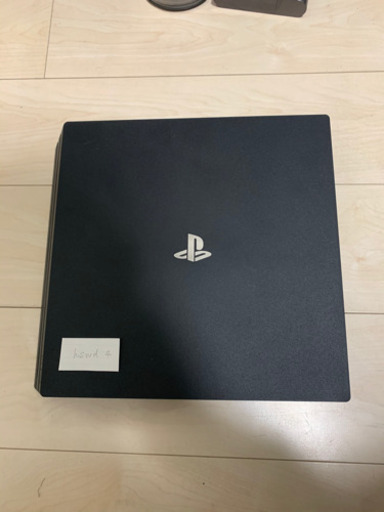 美品　PS4 Pro 1TB  ソフト2本付属