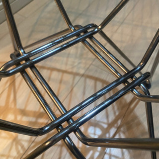 Herman Miller社製　ワイヤーチェア Eames Wire Chair ハーマンミラー ビキニパット付き　定価２０万円シェルチェア vitra