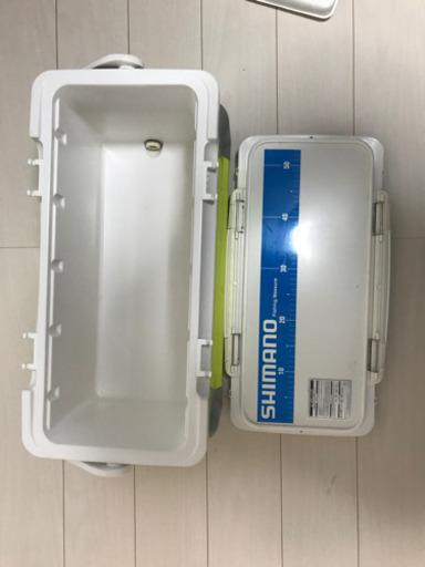 シマノ クーラー ボックス スペーザ ライト 240