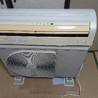 取引中】東芝エアコン10畳用 2004年製 工事込み❗