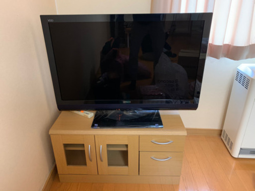 HITACHI 32型テレビ
