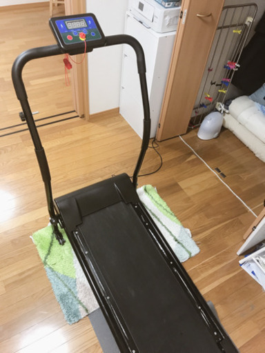 家庭用軽いランニングマーシン 売ります！
